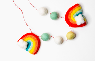 How to make a felt garland